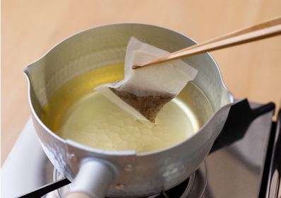 理由1：お鍋に入れるだけのティーバッグ製