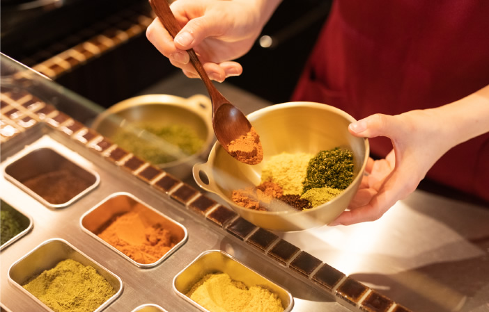 素材は風味にこだわって京都の七味屋が目利き