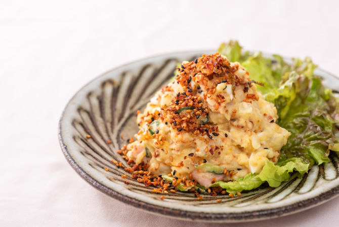 ドレッシング、トッピングに