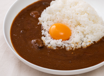 カレーに卵